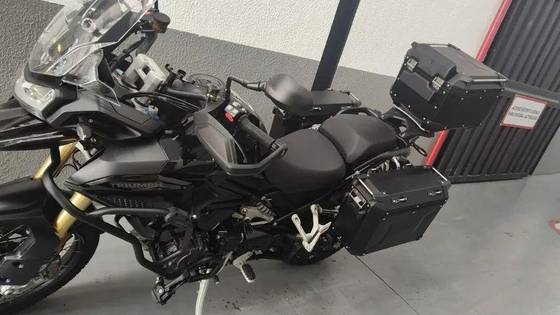 TRIUMPH TIGER 1200 RALLY BLACK EDITION TRIUMPH TIGER 1200 RALLY BLACK EDITION